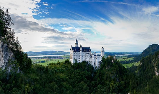 Aussicht auf das Schloss Neuschwanstein bei Füssen