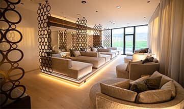 Graue Betten im Ruhebereich