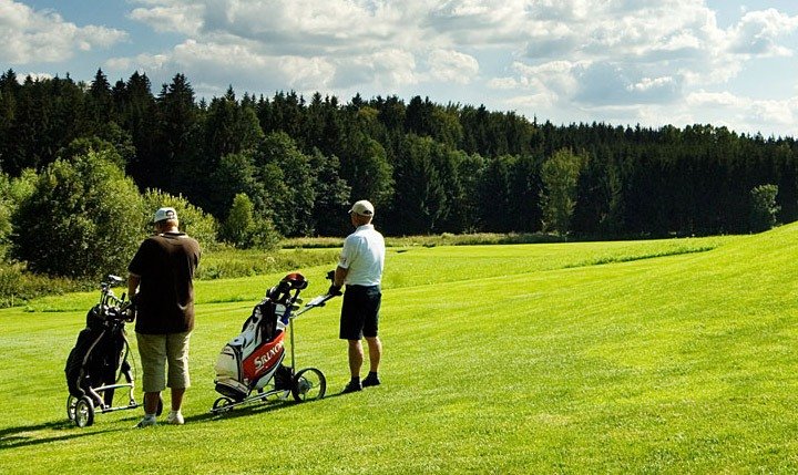 Freizeittipp  Golfen im Bayerischen Wald
