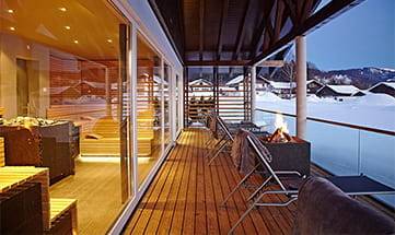 Sauna und Terrasse im Winter