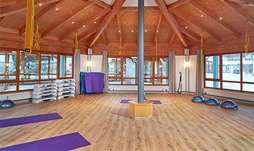 Runder Raum für Yoga Übungen
