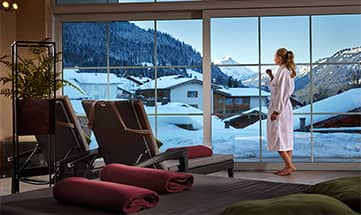 Erholung mit Tee und Blick auf das Allgäu