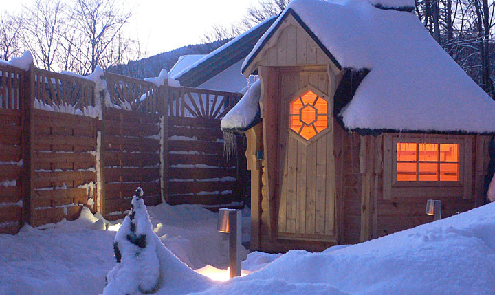 Angebot Wald-Wellness-Suite mit eigener Blocksauna
